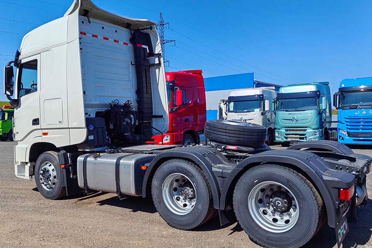 DONGFENG DFH4271 новый сбоку сзади